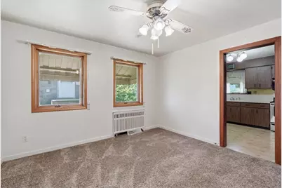 411 Phillips Avenue, Stowe Township, PA 15136 - Photo 7