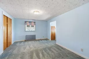 411 Phillips Ave, Stowe Township, PA 15136 - Photo 17