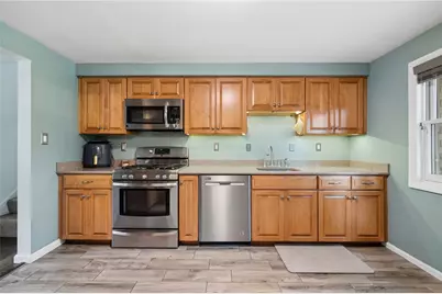 3032 Ben Venue Dr, Unity Township, PA 15601 - Photo 9