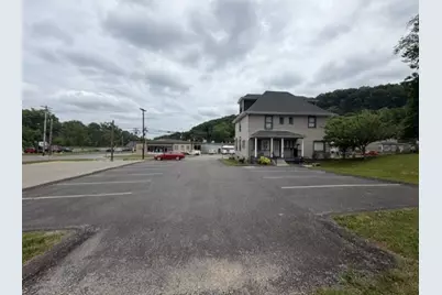 112 Union Ave, Oakdale, PA 15071 - Photo 9