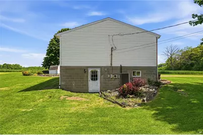 4453 Harlansburg Rd, Scott Township, PA 16057 - Photo 15