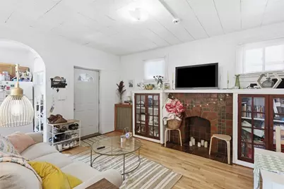 809 Alpine Blvd, Wilkins Township, PA 15221 - Photo 9