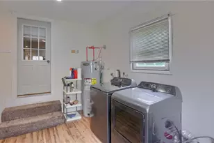 220 Oak Park Ln, Union Township, PA 16101 - Photo 13