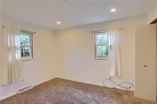 220 Oak Park Ln, Union Township, PA 16101 - Photo 21