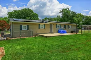 220 Oak Park Ln, Union Township, PA 16101 - Photo 25
