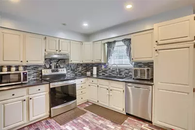 220 Oak Park Ln, Union Township, PA 16101 - Photo 9
