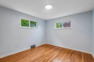 230 Calmar Dr, Pittsburgh, PA 15147 - Photo 15