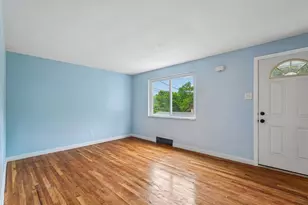 230 Calmar Dr, Pittsburgh, PA 15147 - Photo 5