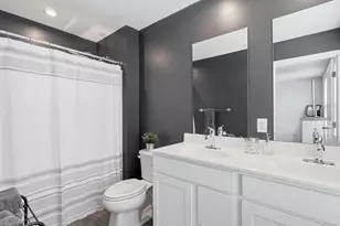 333 Arden Dr, Lancaster Township, PA 16037 - Photo 13