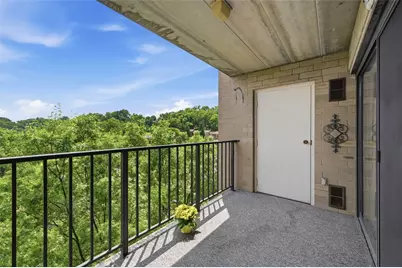 1400 Smokey Wood Dr #601, Pittsburgh, PA 15218 - Photo 5