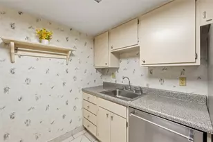 1400 Smokey Wood Dr, Pittsburgh, PA 15218 - Photo 11