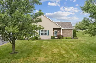 113 Clearwater Dr, Ellwood City, PA 16117 - Photo 5