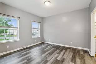 113 Clearwater Dr, Ellwood City, PA 16117 - Photo 21