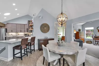 6153 Heatherfield Ct, Lancaster Township, PA 16037 - Photo 15