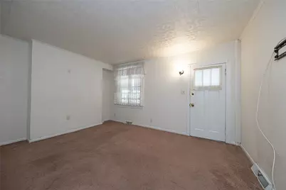 2045 Veronica Street, Pittsburgh, PA 15212 - Photo 9
