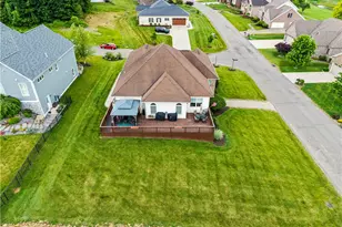 101 Quaker Ridge Ct, Ohioville, PA 15009 - Photo 3