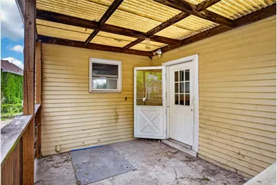 906 1st St, McKees Rocks, PA 15136 - Photo 27