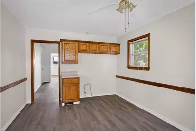 906 1st St, McKees Rocks, PA 15136 - Photo 13