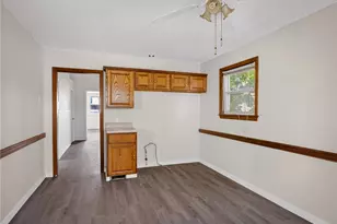 906 1st St, McKees Rocks, PA 15136 - Photo 13