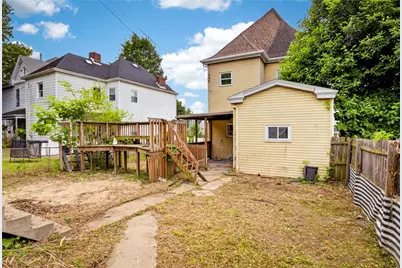 906 1st St, McKees Rocks, PA 15136 - Photo 25