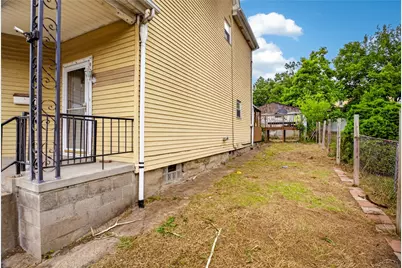 906 1st St, McKees Rocks, PA 15136 - Photo 25