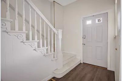 906 1st St, McKees Rocks, PA 15136 - Photo 3