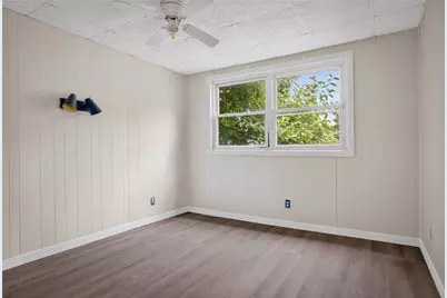 906 1st St, McKees Rocks, PA 15136 - Photo 17
