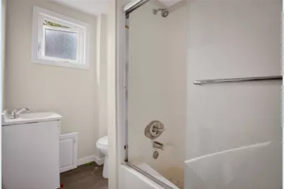 906 1st St, McKees Rocks, PA 15136 - Photo 23