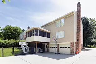 132 Marshall Dr, Pittsburgh, PA 15228 - Photo 27