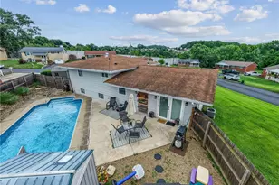 201 Church Dr, Hempfield Township, PA 15642 - Photo 3
