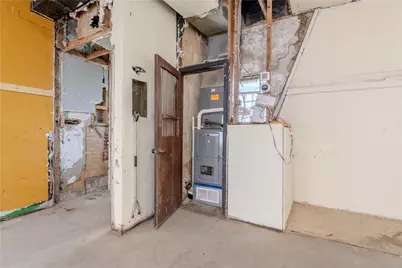 1551 Ridge Ave, Braddock, PA 15104 - Photo 11
