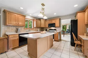 809 Rembrandt Cir, Hempfield Township, PA 15642 - Photo 17
