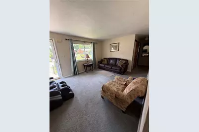 572 Guylyn Dr, Pittsburgh, PA 15235 - Photo 3