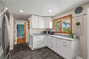 943 Biltmore Ave, Pittsburgh, PA 15216 - Photo 11