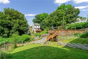 1715 Meadville St, Pittsburgh, PA 15214 - Photo 21