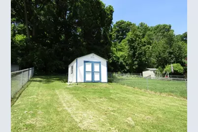 215 Patterson Ave, Bridgeville, PA 15017 - Photo 3