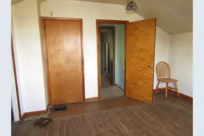 215 Patterson Ave, Bridgeville, PA 15017 - Photo 17