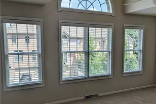 1705 Waterleaf Dr, Pittsburgh, PA 15143 - Photo 25