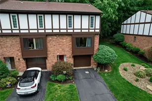 515 Kingsberry Ct, Ross Twp, PA 15237 - Photo 3