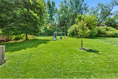 174 E Bruceton Rd, Pittsburgh, PA 15236 - Photo 27