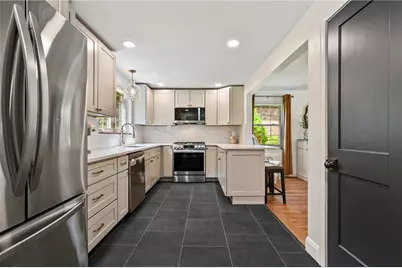 174 E Bruceton Rd, Pittsburgh, PA 15236 - Photo 9