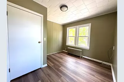 521 Wampum Ave #1, Ellwood City, PA 16117 - Photo 5