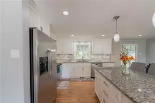 241 Parkedge, Green Tree, PA 15220 - Photo 15