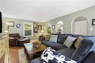 121 Shelbourne Dr, Moon/Crescent Twp, PA 15108 - Photo 15