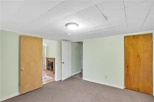 121 College Ave, Pittsburgh, PA 15239 - Photo 19