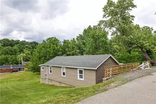 121 College Ave, Pittsburgh, PA 15239 - Photo 3