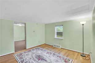 121 College Ave, Pittsburgh, PA 15239 - Photo 21