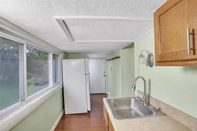 121 College Ave, Pittsburgh, PA 15239 - Photo 23