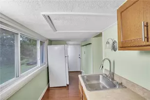 121 College Ave, Pittsburgh, PA 15239 - Photo 23