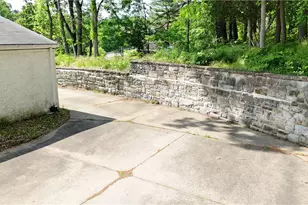 5347 Brightwood Rd, Bethel Park, PA 15102 - Photo 19
